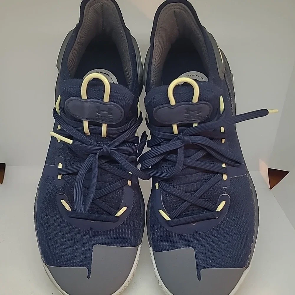 Under‎ Armour Curry 6 The Town Men The Town Basketball Shoes Sneakers 3020612